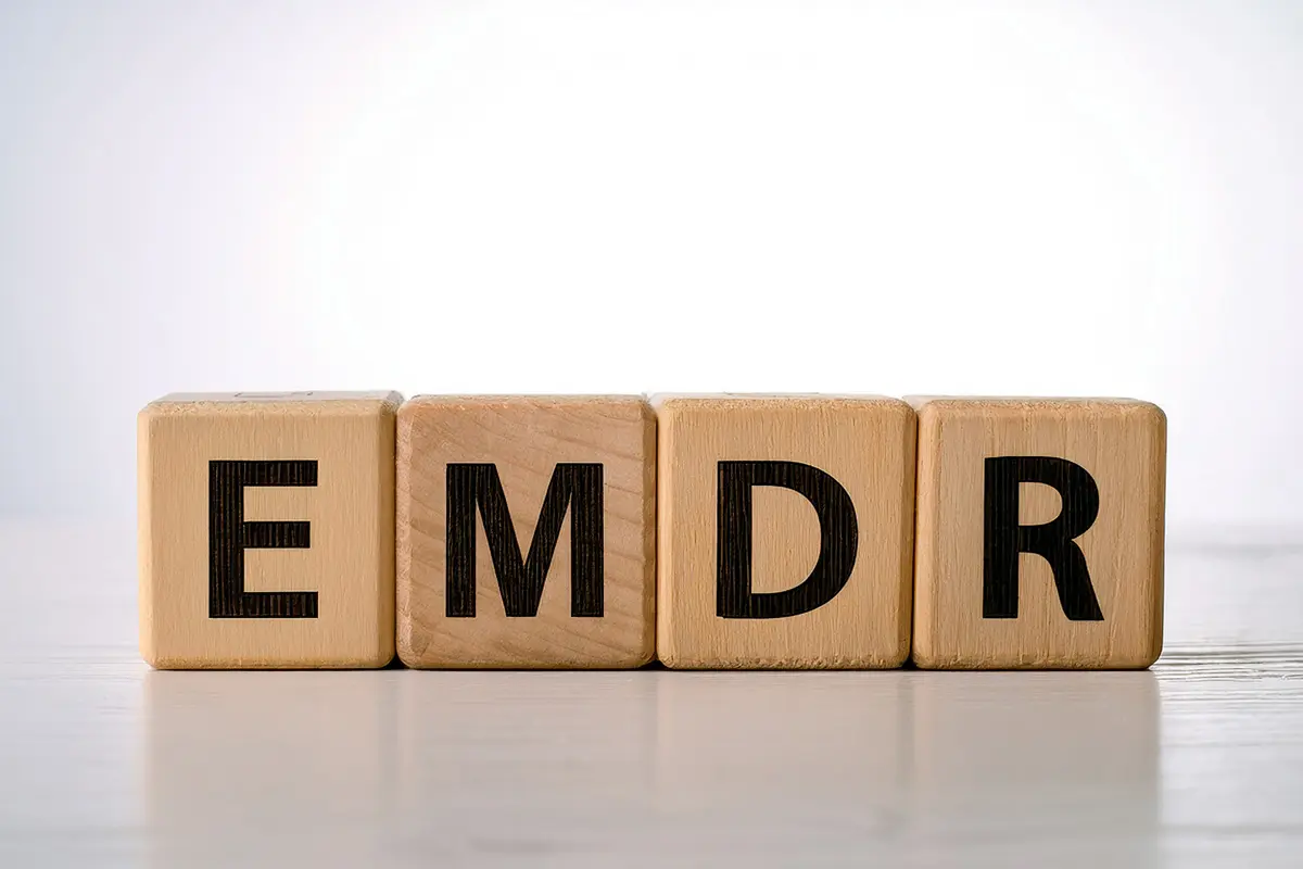 Emdr eye movement desensitization and reprocessing therapy